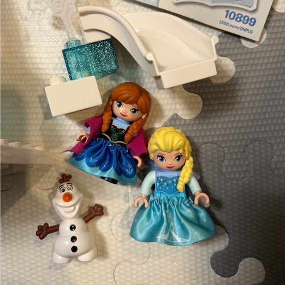 Lego DUPLO Frozen Ice Castle - Picture 5 of 6